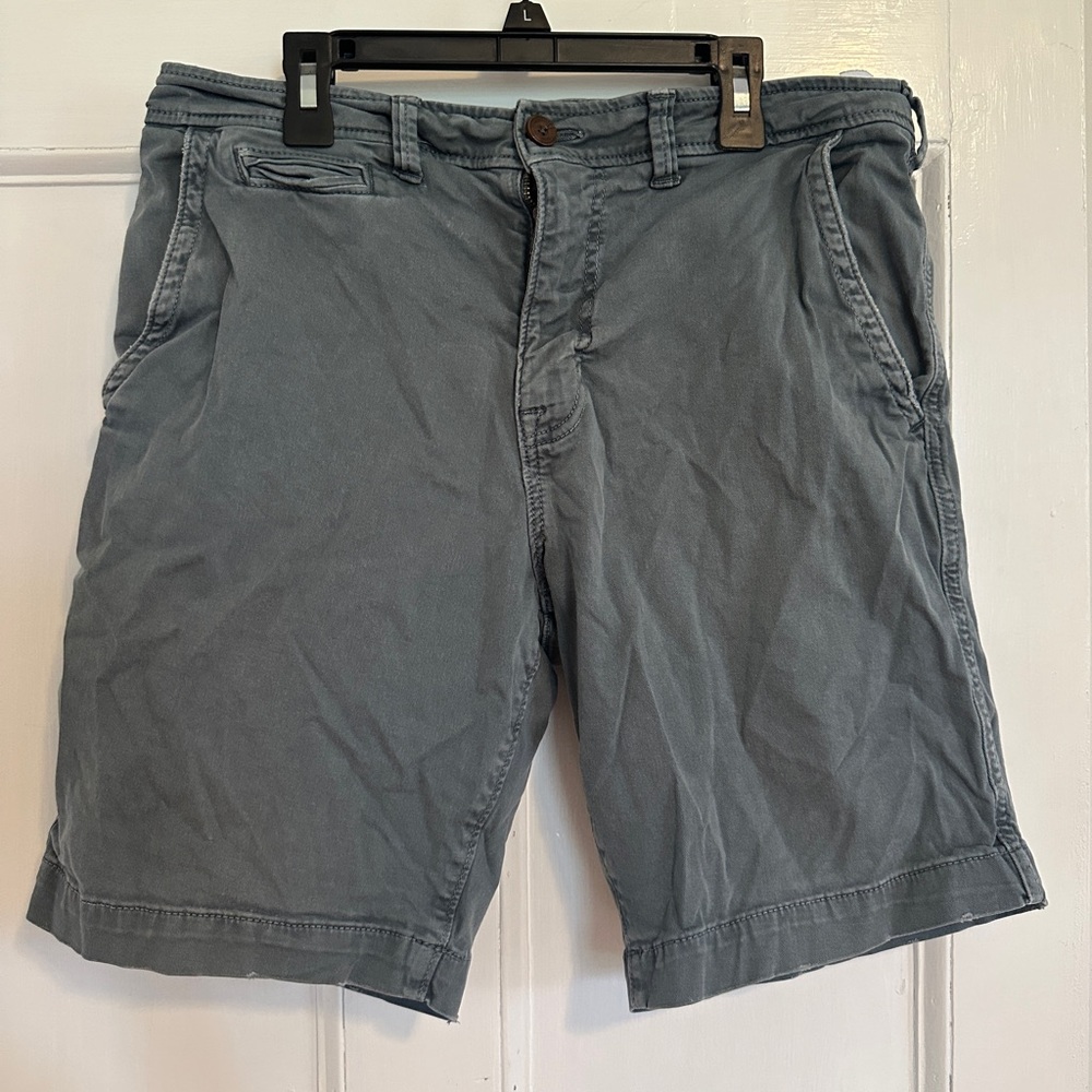 American eagle men’s shorts